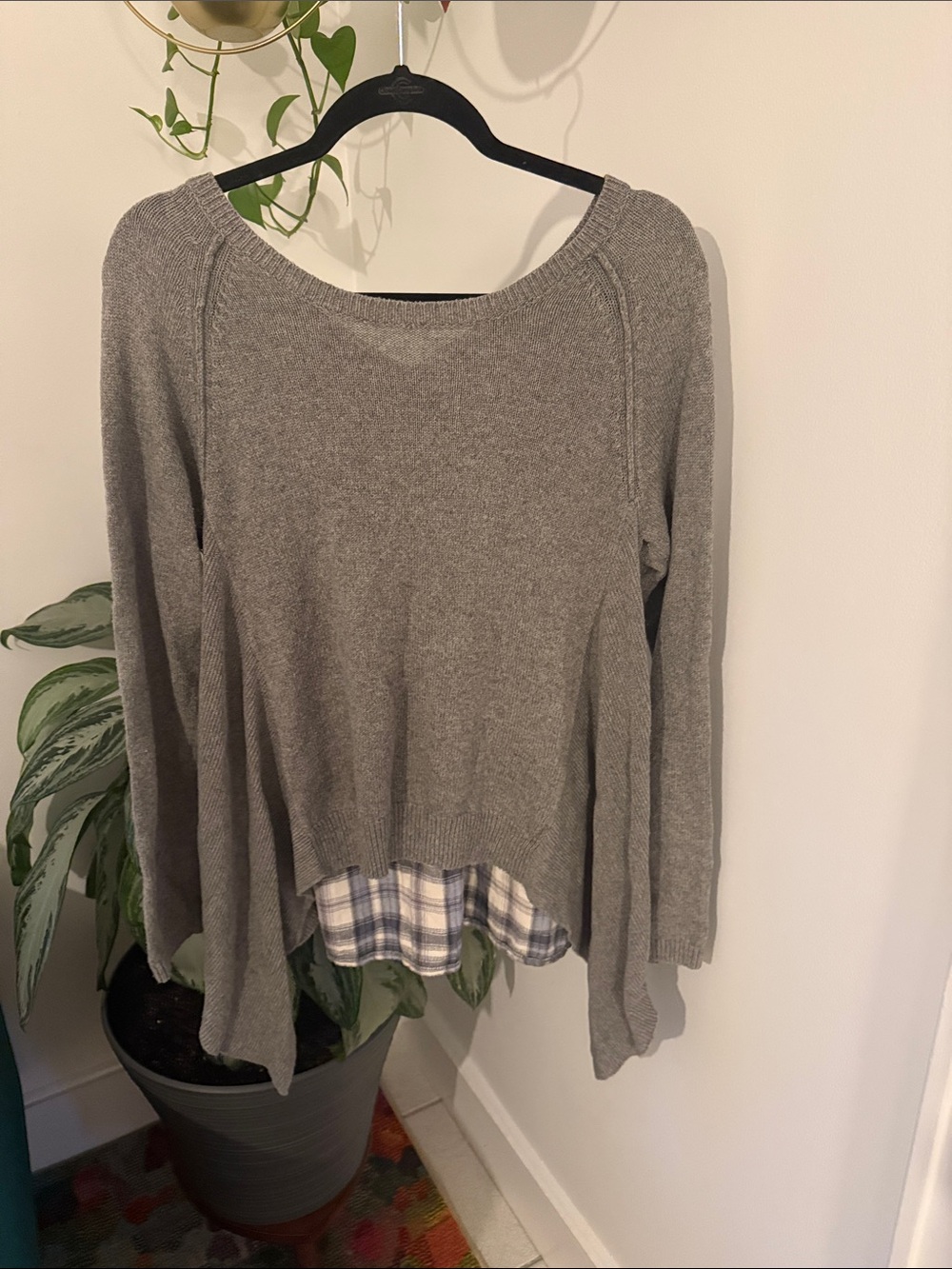 Moth by Anthropologie Gray Knit Sweater with Plaid Back